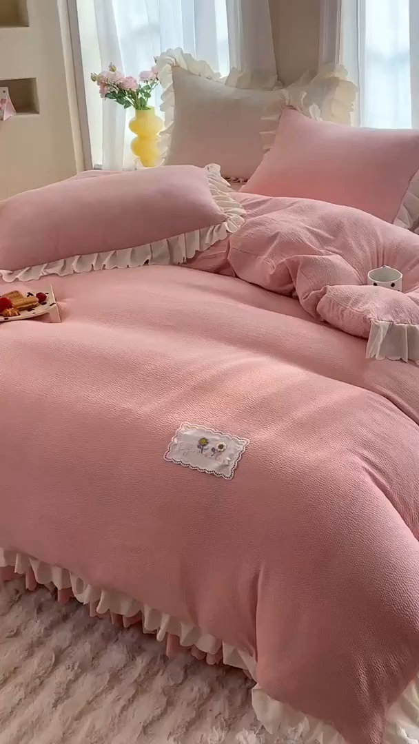 91家纺网 家纺一手货源 找家纺 丝印良品 2025新款四季款夹棉泡泡纱床裙床笠被套四件套系列 玉色