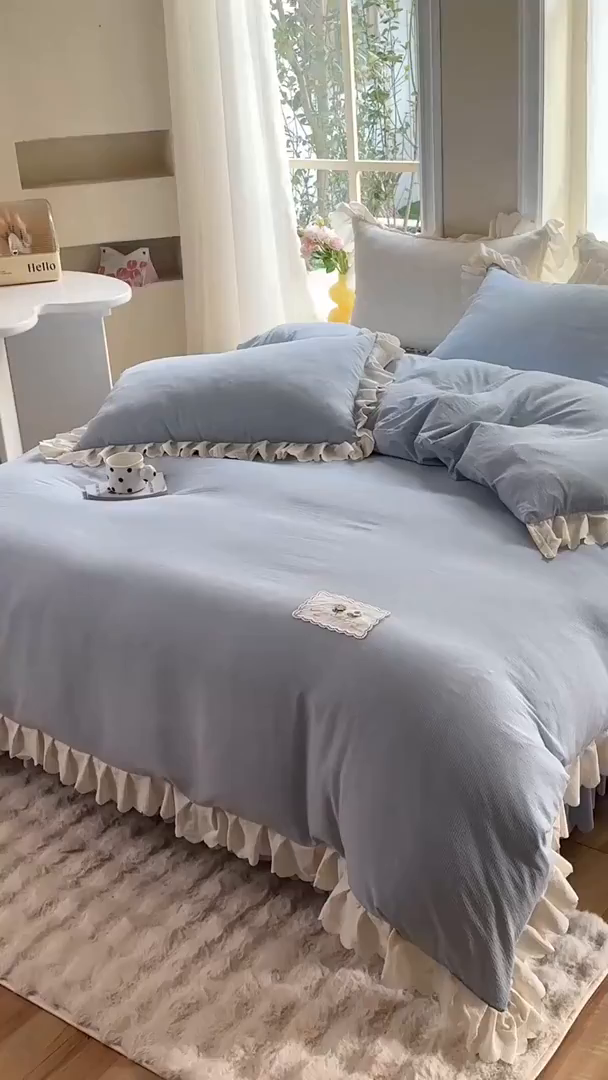 91家纺网 家纺一手货源 找家纺 丝印良品 2025新款四季款夹棉泡泡纱床裙床笠被套四件套系列 慕蓝