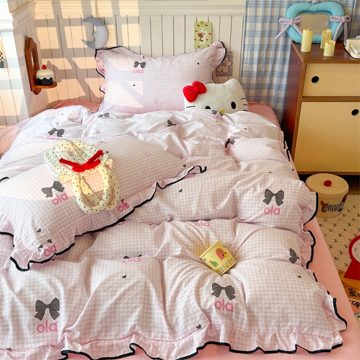 91家纺网 家纺一手货源 找家纺 森璐家纺 2025新款云感皱皱双层纱黑色包边四件套 黑边-少女日记