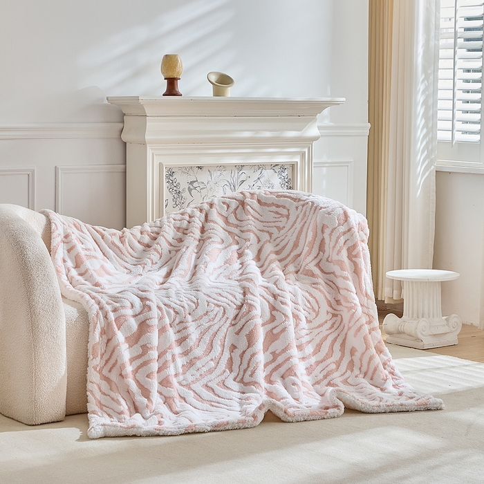 91家纺网 家纺一手货源 找家纺 （总）缘生活 2025新款阳离子斑马纹羊羔绒毛毯