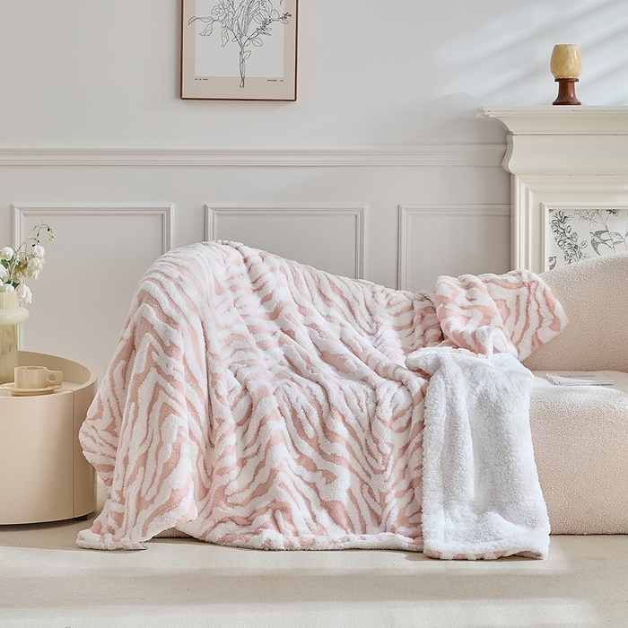 91家纺网 家纺一手货源 找家纺 （总）缘生活 2025新款阳离子斑马纹羊羔绒毛毯