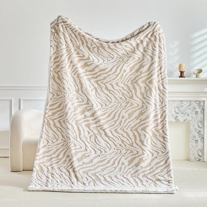 91家纺网 家纺一手货源 找家纺 缘生活 2025新款阳离子斑马纹羊羔绒毛毯 斑马纹绒毛毯-卡其