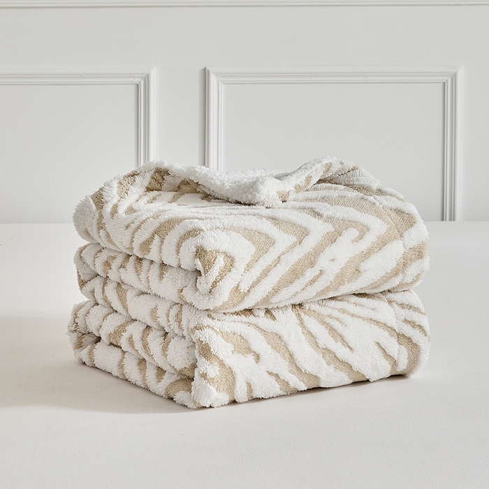 91家纺网 家纺一手货源 找家纺 缘生活 2025新款阳离子斑马纹羊羔绒毛毯 斑马纹绒毛毯-卡其