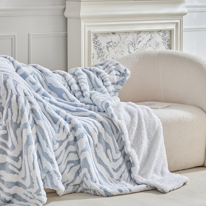 91家纺网 家纺一手货源 找家纺 缘生活 2025新款阳离子斑马纹羊羔绒毛毯 斑马纹绒毛毯-蓝色