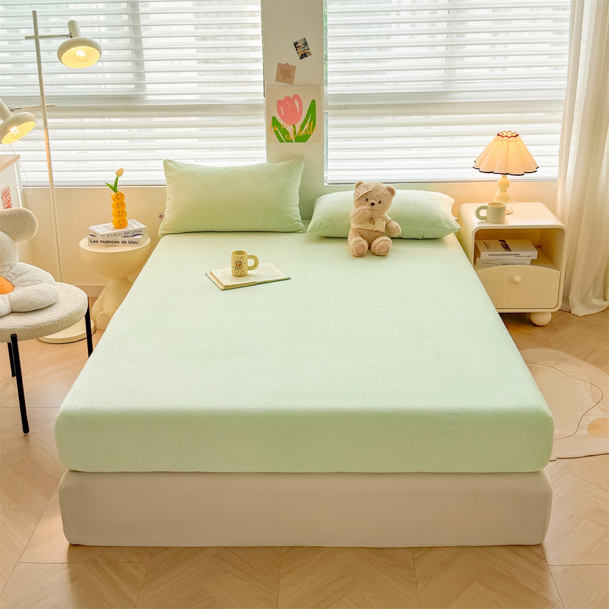 91家纺网 家纺一手货源 找家纺 （总）雯豆家纺 2025新款单层高克重牛奶绒纯色床笠素色床垫保护套