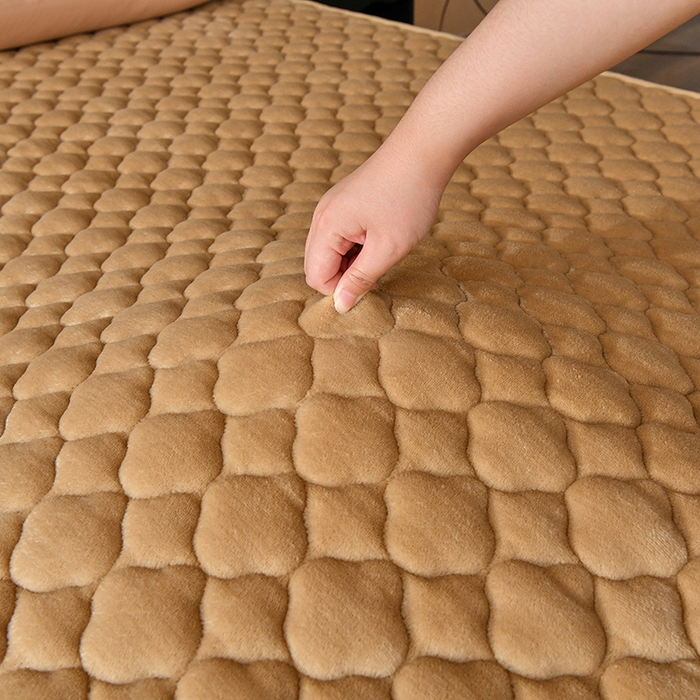 91家纺网 家纺一手货源 找家纺 索弗莱家纺 2025新款全消光牛奶绒床垫可水洗机洗床护垫 驼色