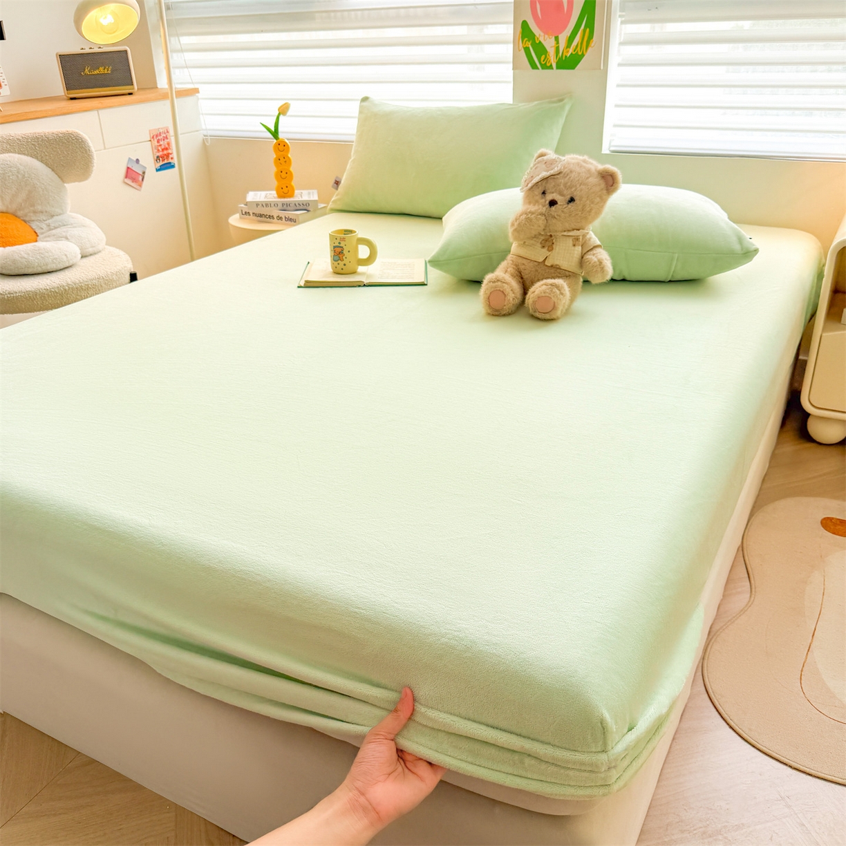 91家纺网 家纺一手货源 找家纺 （总）雯豆家纺 2025新款单层高克重牛奶绒纯色床笠素色床垫保护套