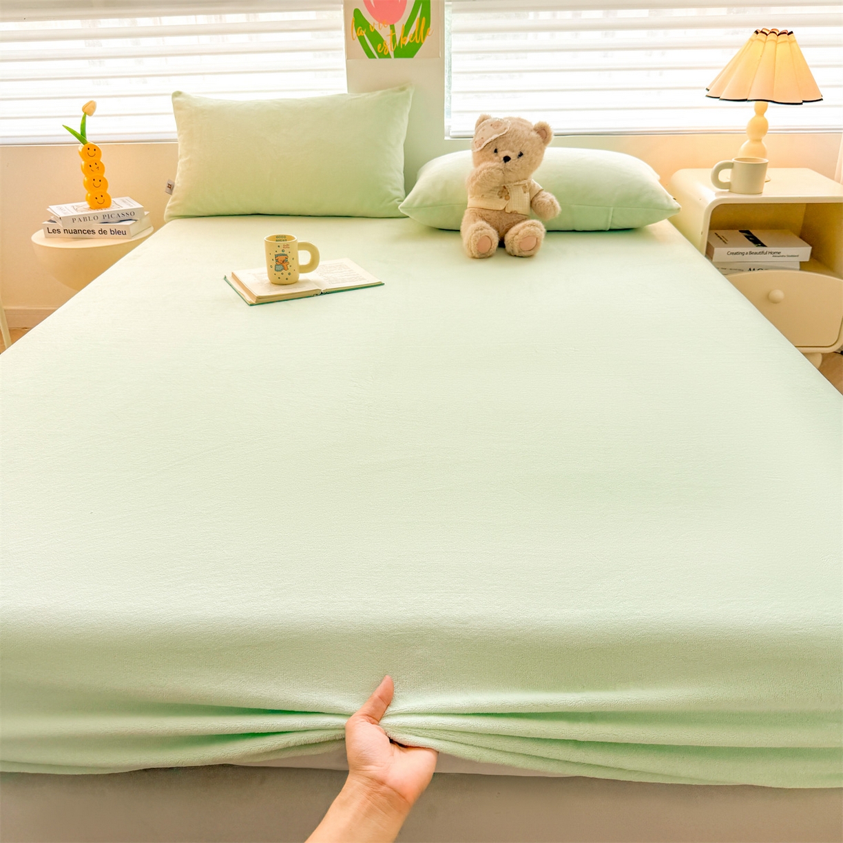 91家纺网 家纺一手货源 找家纺 （总）雯豆家纺 2025新款单层高克重牛奶绒纯色床笠素色床垫保护套