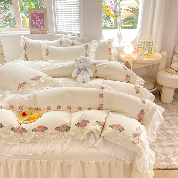 91家纺网 家纺一手货源 找家纺 后庭寝室 2025新款韩版雪纺磨毛蕾丝纯色床裙四件套-遇见公主 遇见公主-米色