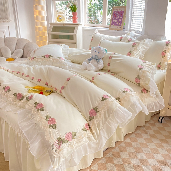 91家纺网 家纺一手货源 找家纺 后庭寝室 2025新款韩版雪纺磨毛蕾丝纯色床裙四件套-遇见公主 遇见公主-米色