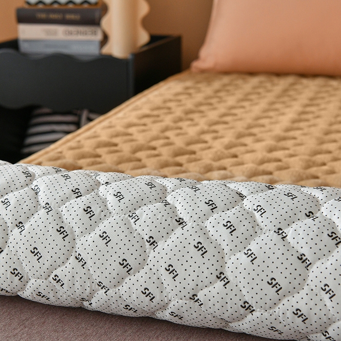 91家纺网 家纺一手货源 找家纺 索弗莱家纺 2025新款全消光牛奶绒床垫可水洗机洗床护垫 驼色