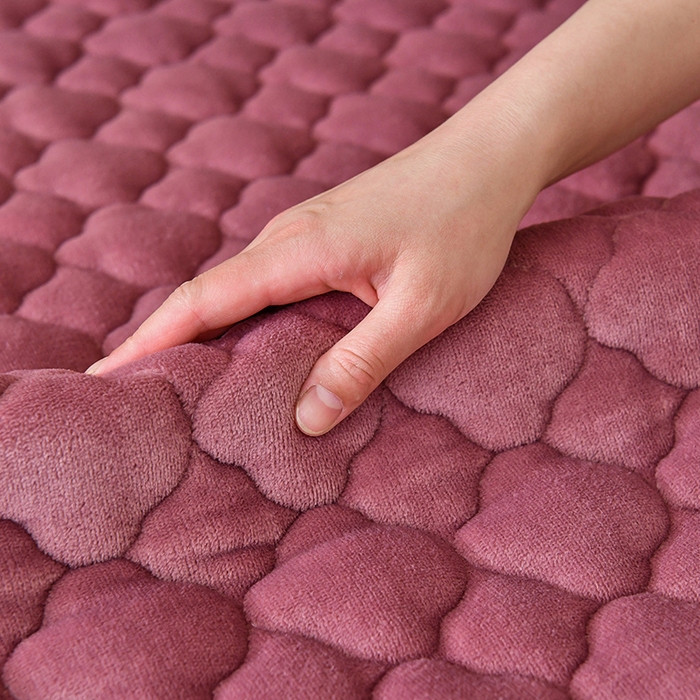 91家纺网 家纺一手货源 找家纺 索弗莱家纺 2025新款全消光牛奶绒床垫可水洗机洗床护垫 豆沙