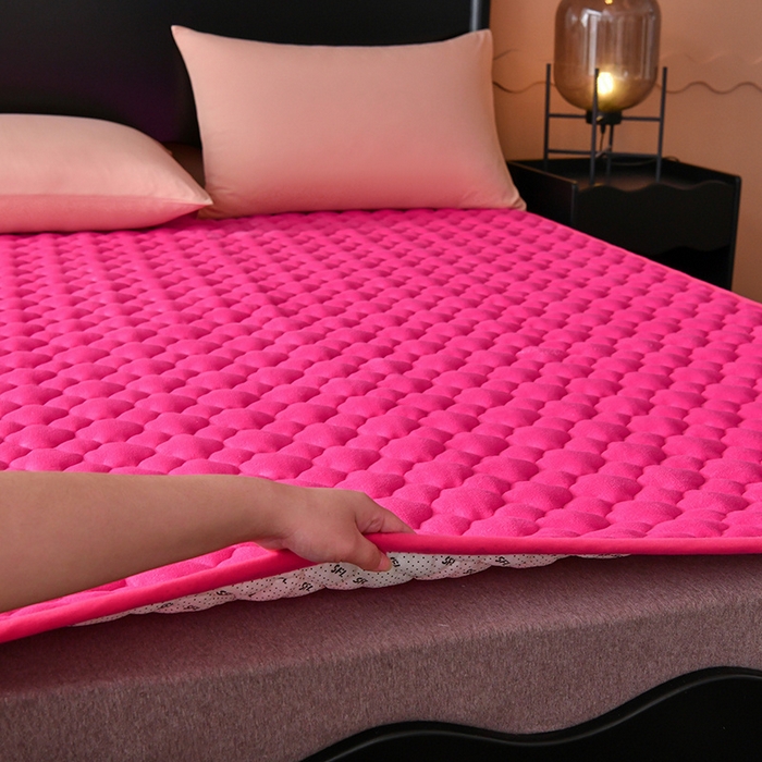 91家纺网 家纺一手货源 找家纺 索弗莱家纺 2025新款全消光牛奶绒床垫可水洗机洗床护垫 玫红