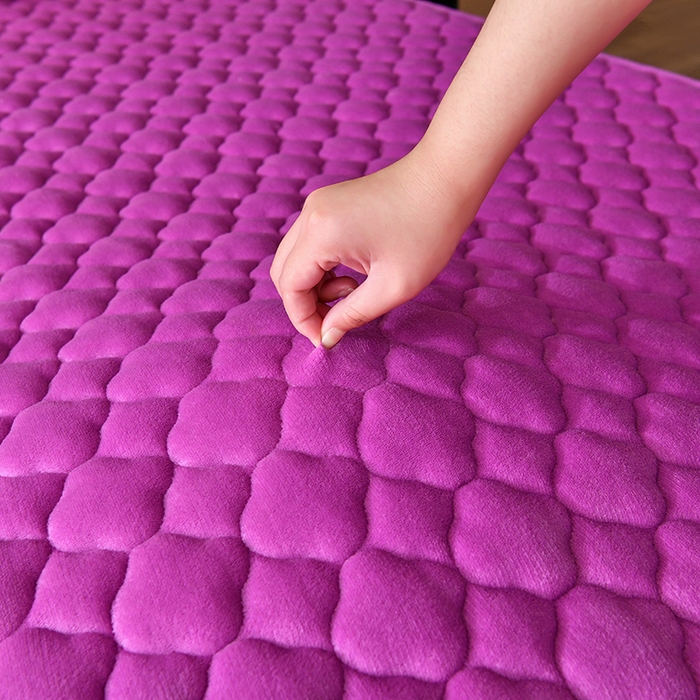 91家纺网 家纺一手货源 找家纺 索弗莱家纺 2025新款全消光牛奶绒床垫可水洗机洗床护垫 紫色