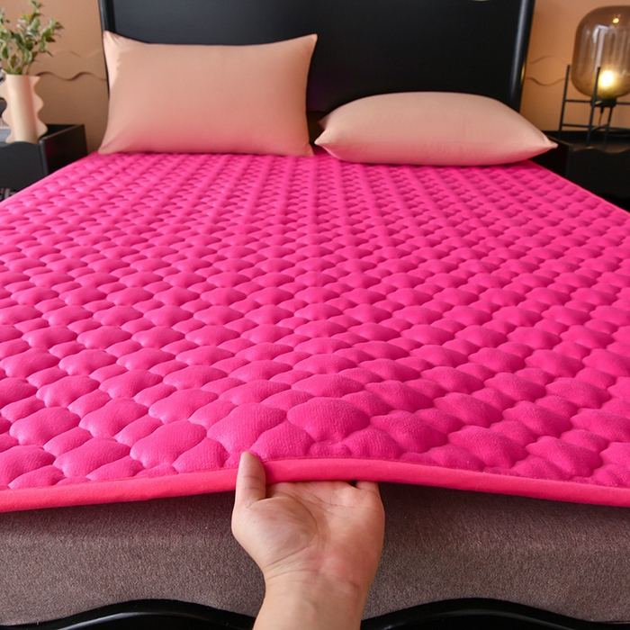 91家纺网 家纺一手货源 找家纺 索弗莱家纺 2025新款全消光牛奶绒床垫可水洗机洗床护垫 玫红