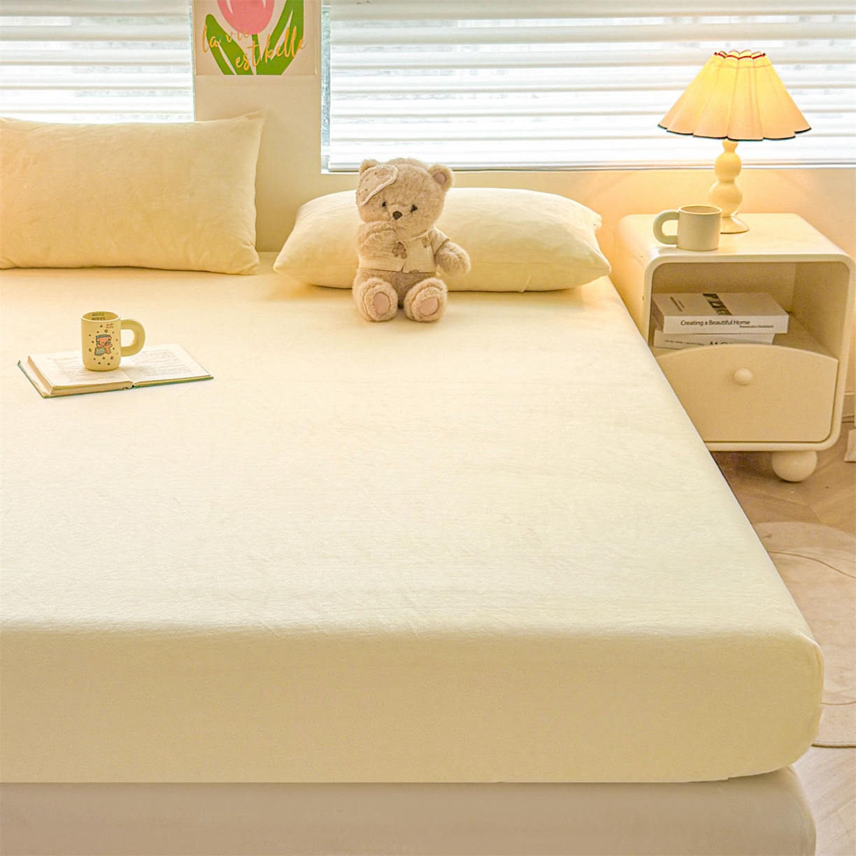 91家纺网 家纺一手货源 找家纺 雯豆家纺 2025新款单层高克重牛奶绒纯色床笠素色床垫保护套 牛奶绒单层床笠-点黄