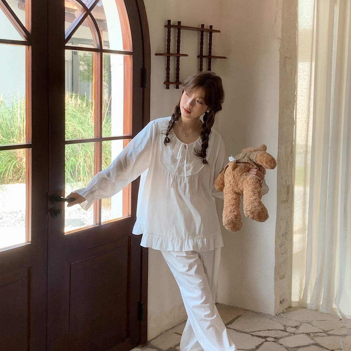 91家纺网 家纺一手货源 找家纺 （总）妍景家居生活馆 2025新款韩系田园风绣花圆领套装