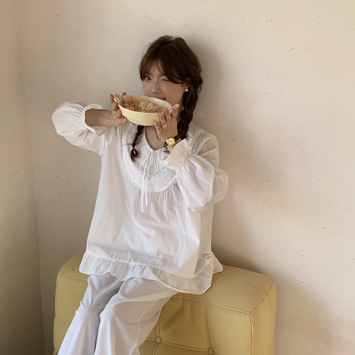 91家纺网 家纺一手货源 找家纺 （总）妍景家居生活馆 2025新款韩系田园风绣花圆领套装