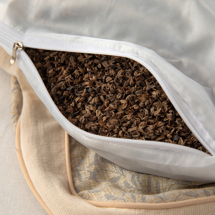 91家纺网 家纺一手货源 找家纺 梓依家纺 2025新款立体边款荞麦枕枕头枕芯 幸运草-咖色