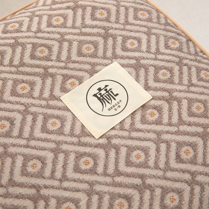 91家纺网 家纺一手货源 找家纺 梓依家纺 2025新款立体边款荞麦枕枕头枕芯 幸运草-褐色