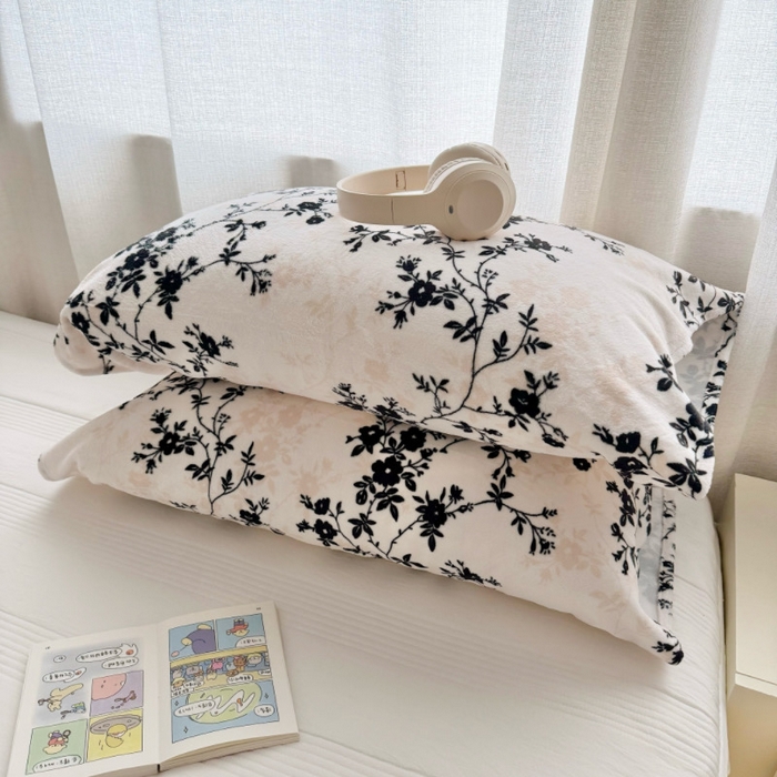91家纺网 家纺一手货源 找家纺 （总）禧缘家纺（原梦想家）2025新款牛奶绒纯色印花双开口枕套