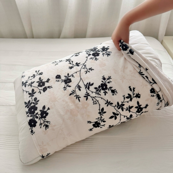 91家纺网 家纺一手货源 找家纺 （总）禧缘家纺（原梦想家）2025新款牛奶绒纯色印花双开口枕套