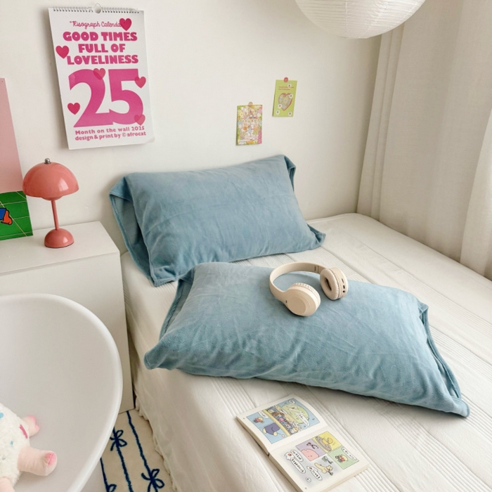 91家纺网 家纺一手货源 找家纺 禧缘家纺（原梦想家）2025新款牛奶绒纯色印花双开口枕套 宾利蓝