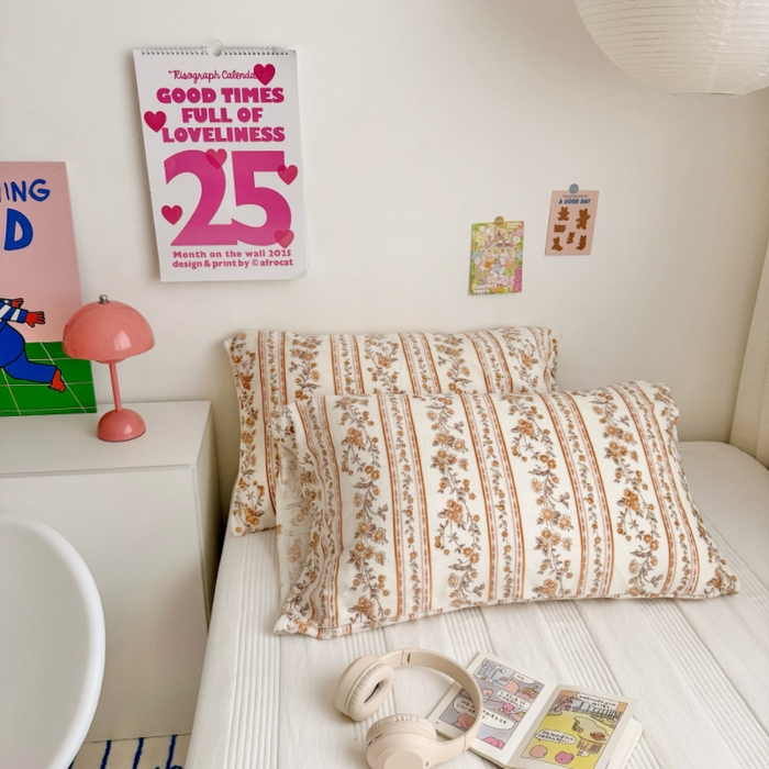 91家纺网 家纺一手货源 找家纺 禧缘家纺（原梦想家）2025新款牛奶绒纯色印花双开口枕套 冬日花园