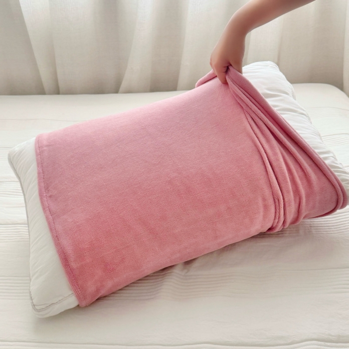 91家纺网 家纺一手货源 找家纺 禧缘家纺（原梦想家）2025新款牛奶绒纯色印花双开口枕套 豆沙色