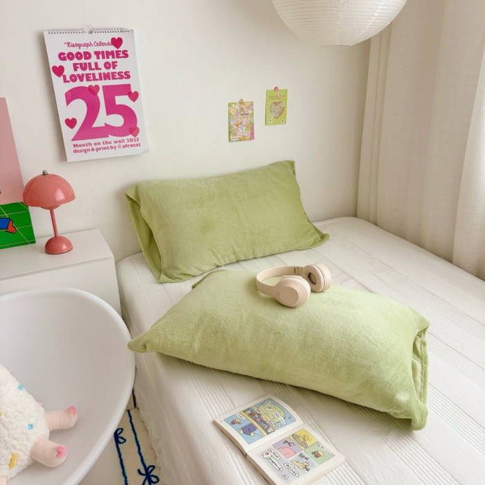 91家纺网 家纺一手货源 找家纺 禧缘家纺（原梦想家）2025新款牛奶绒纯色印花双开口枕套 果绿色