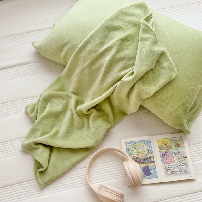 91家纺网 家纺一手货源 找家纺 禧缘家纺（原梦想家）2025新款牛奶绒纯色印花双开口枕套 果绿色