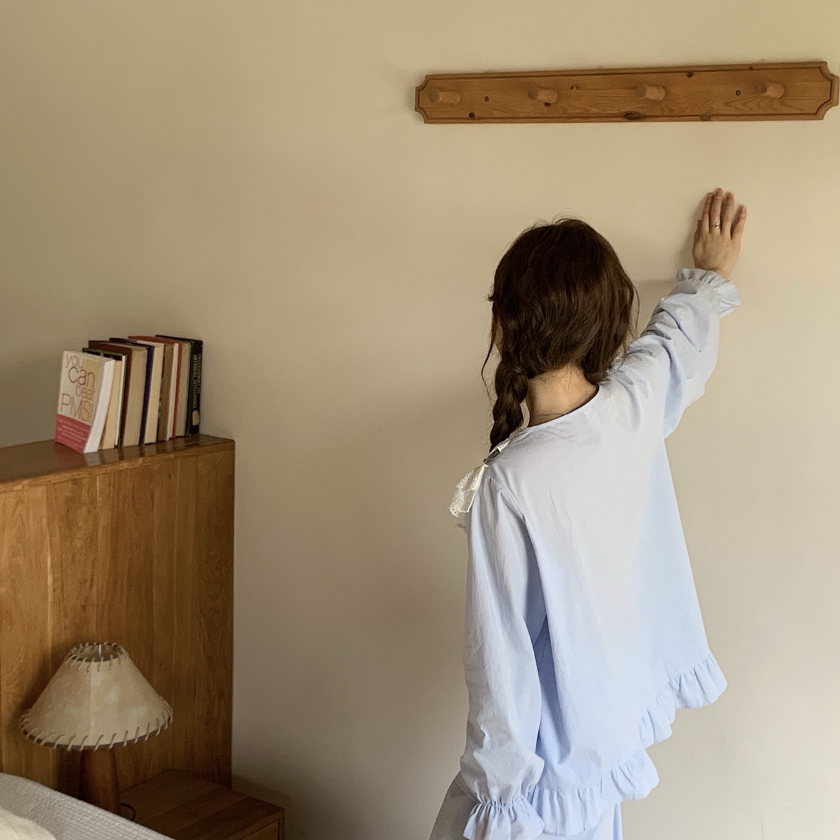 91家纺网 家纺一手货源 找家纺 妍景家居生活馆 2025新款木耳边拼接蕾丝花边套装 蓝色