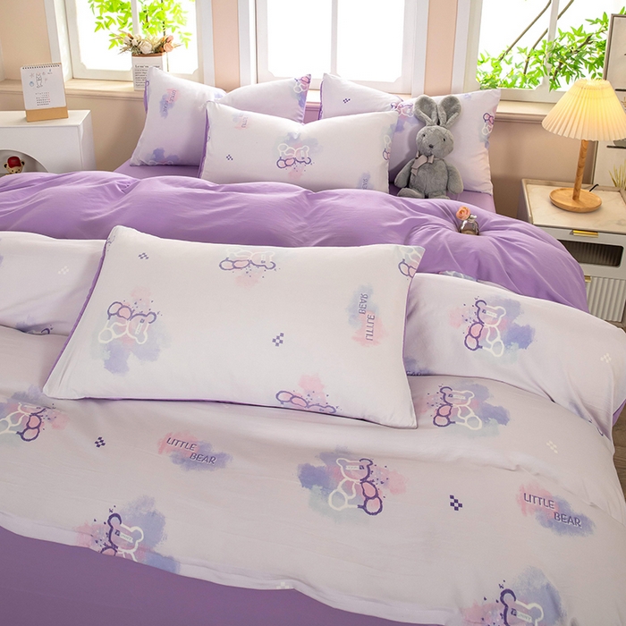 91家纺网 家纺一手货源 找家纺 梓依家纺 2025新款水洗棉印花四件套单被套床上用品 幻彩小熊-紫