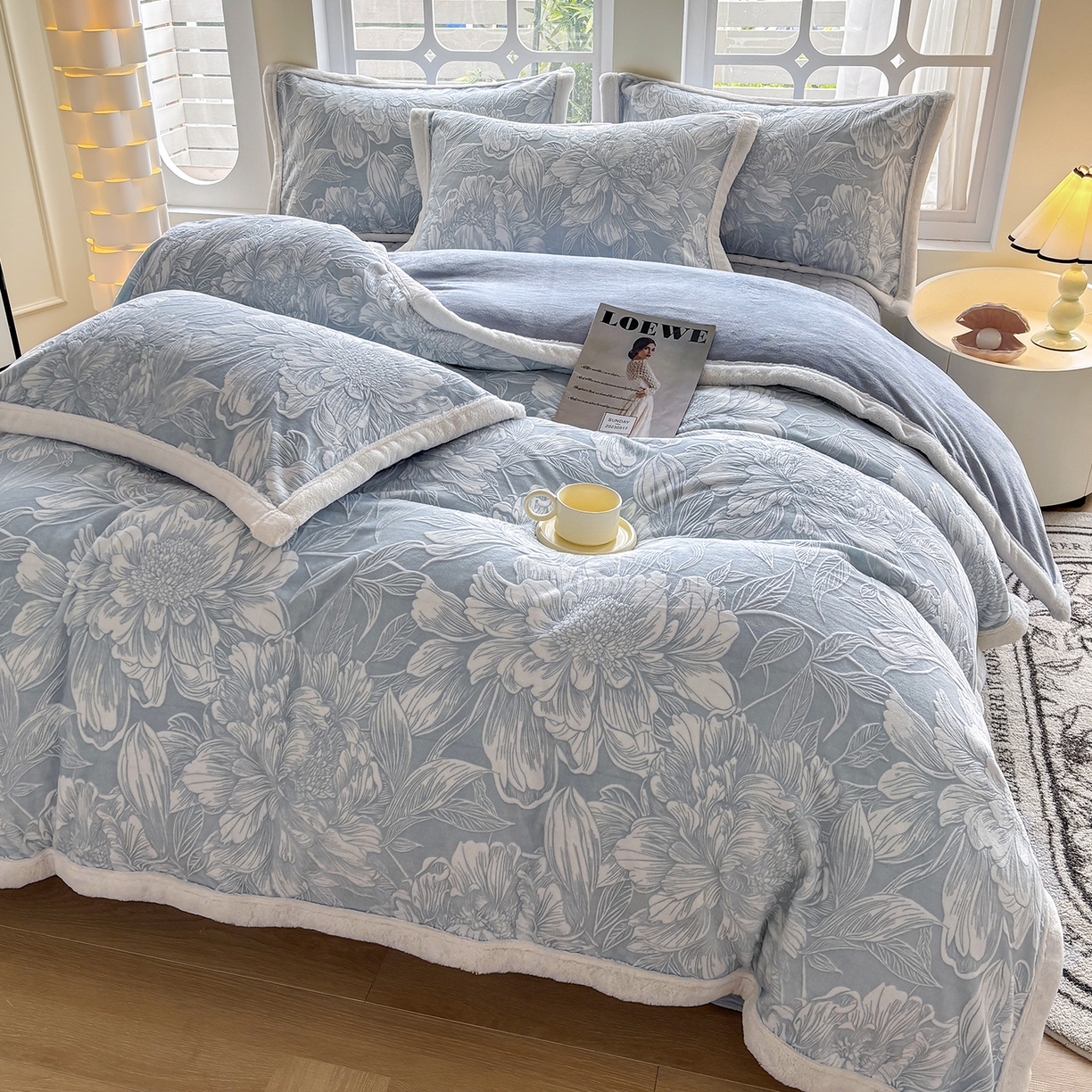 91家纺网 家纺一手货源 找家纺 （总）金艾草 2025新款雕花绒兔毛包边牛奶绒床盖款四件套