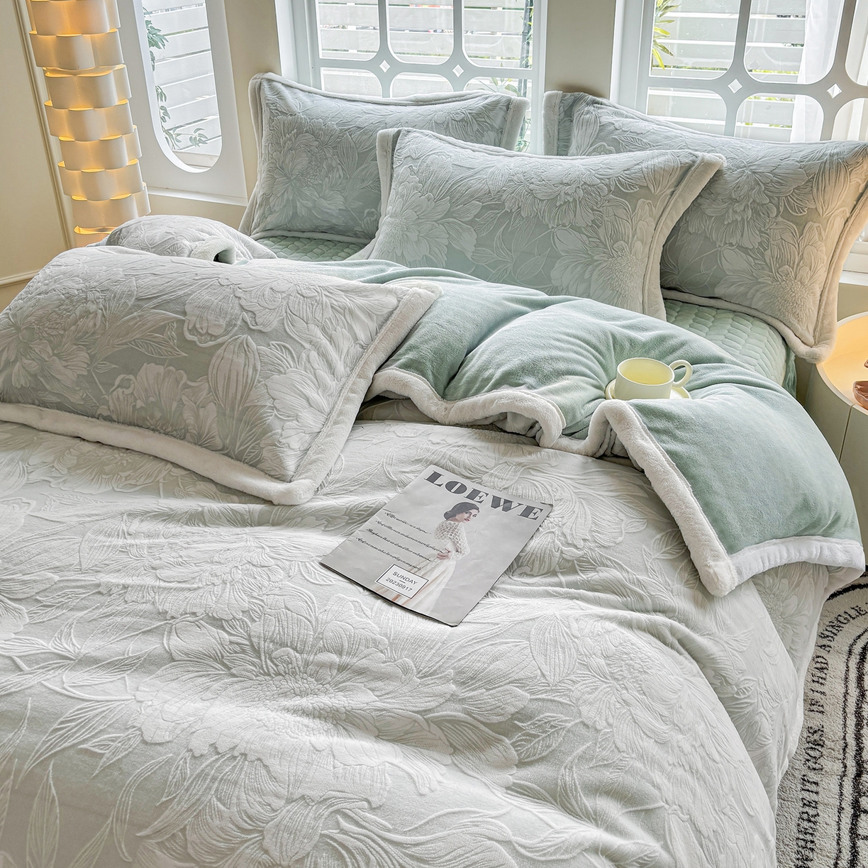 91家纺网 家纺一手货源 找家纺 （总）金艾草 2025新款雕花绒兔毛包边牛奶绒床盖款四件套