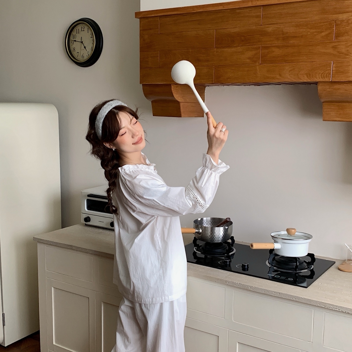 91家纺网 家纺一手货源 找家纺 妍景家居生活馆 2025新款简约抽绳款套装 白色