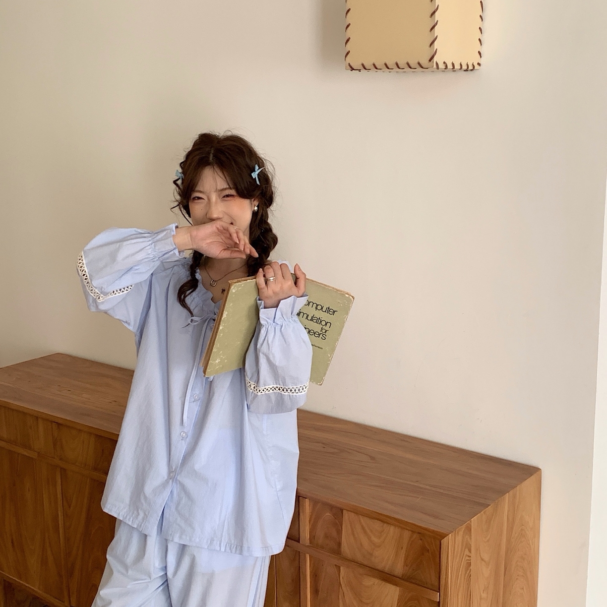 91家纺网 家纺一手货源 找家纺 妍景家居生活馆 2025新款简约抽绳款套装 蓝色