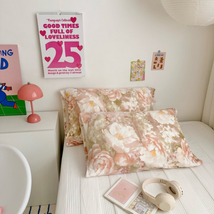 91家纺网 家纺一手货源 找家纺 禧缘家纺（原梦想家）2025新款牛奶绒纯色印花双开口枕套 牡丹倾城