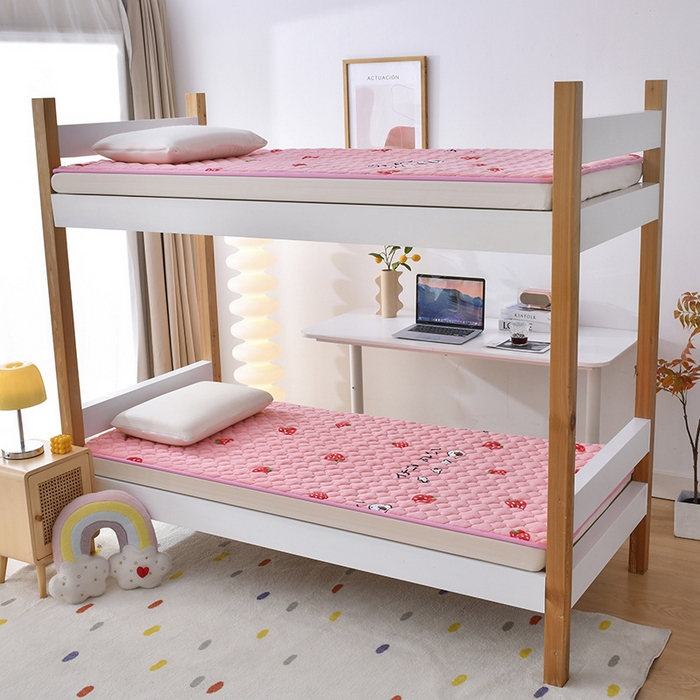 91家纺网 家纺一手货源 找家纺 索弗莱家纺 2025新款全消光牛奶绒学生床垫可水洗机洗床护垫床褥子 草莓