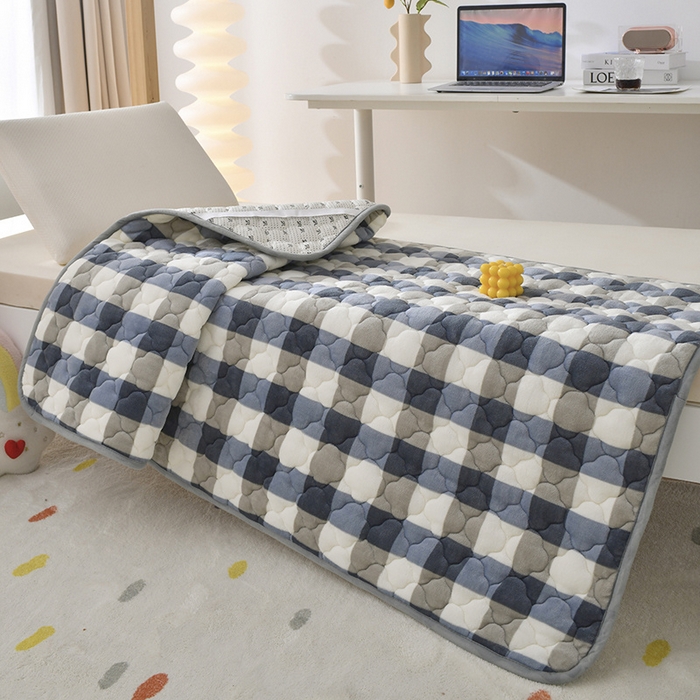 91家纺网 家纺一手货源 找家纺 索弗莱家纺 2025新款全消光牛奶绒学生床垫可水洗机洗床护垫床褥子 灰白格