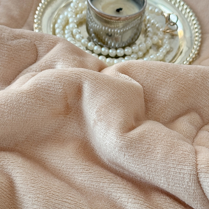 91家纺网 家纺一手货源 找家纺 宜派家纺 2025新款A类婴儿绒北极绒羽丝棉三层夹棉盖毯 拿铁咖【双面绒夹棉】