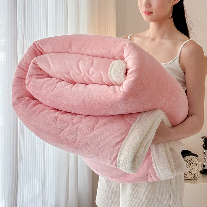 宜派家纺 2025新款A类婴儿绒北极绒羽丝棉三层夹棉盖毯 星云粉【双面绒夹棉】