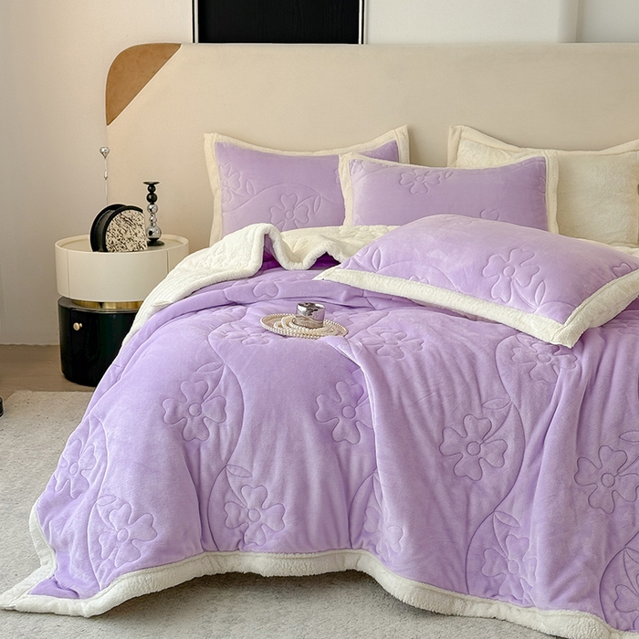 91家纺网 家纺一手货源 找家纺 宜派家纺 2025新款A类婴儿绒北极绒羽丝棉三层夹棉盖毯 丁香紫【双面绒夹棉]