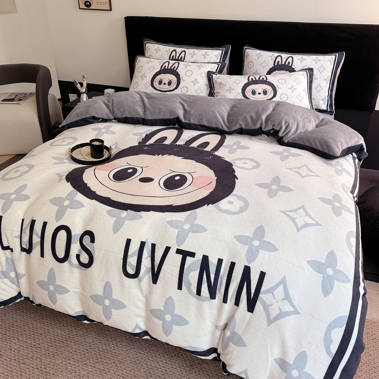 91家纺网 家纺一手货源 找家纺 摩卡（乐趣） 2025新款牛奶绒大版数码印花四件套（提供买家秀） 经典兔