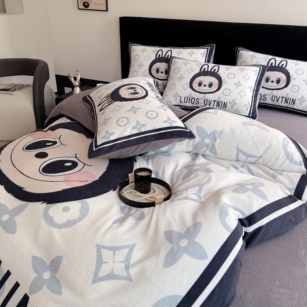 91家纺网 家纺一手货源 找家纺 摩卡（乐趣） 2025新款牛奶绒大版数码印花四件套（提供买家秀） 经典兔