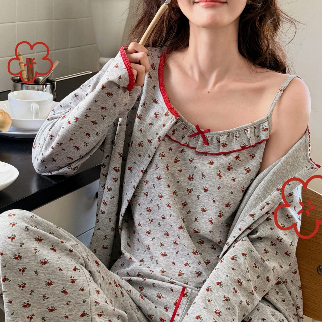 91家纺网 家纺一手货源 找家纺 （总）妍景家居生活馆 2025新款小熊家-小红花三件套