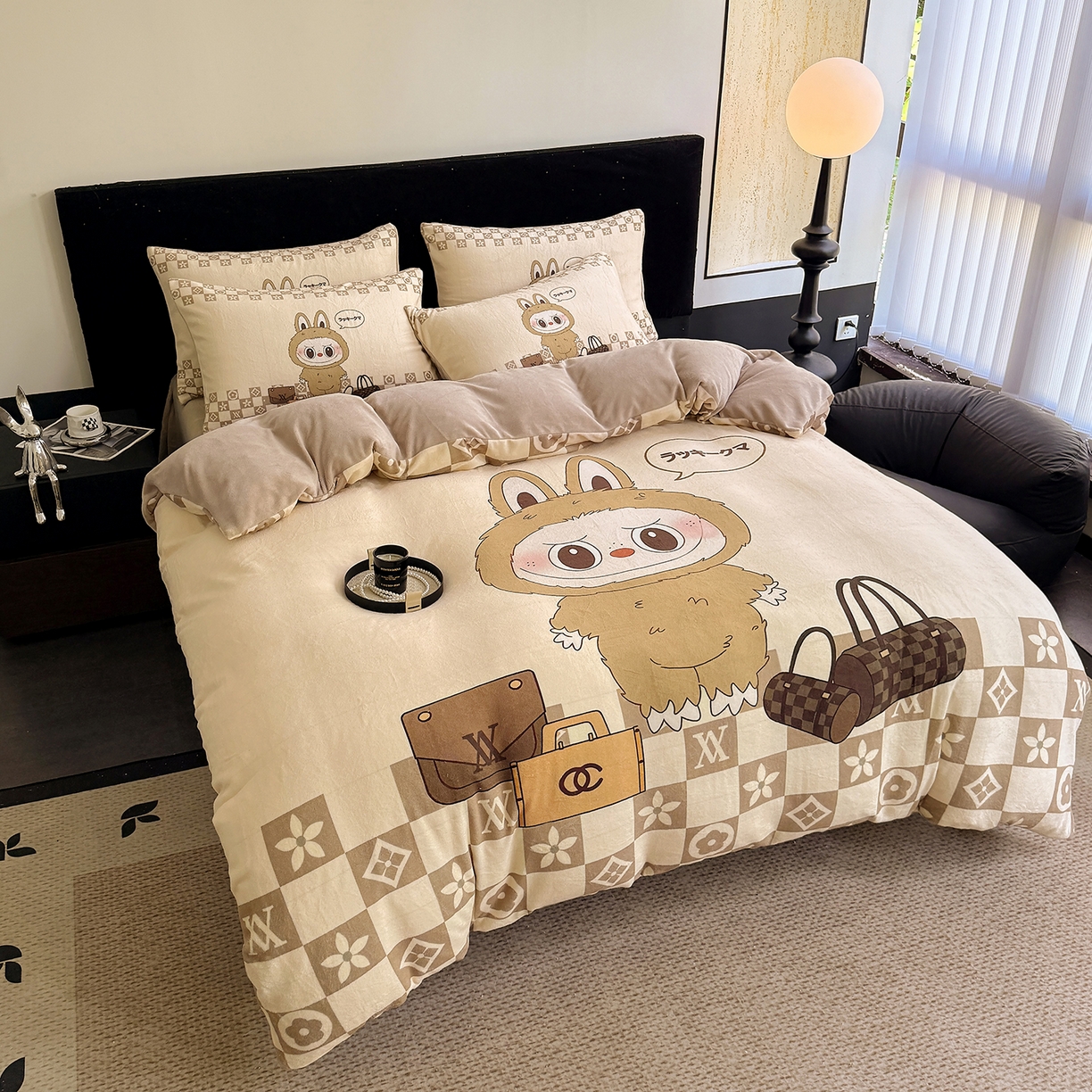 91家纺网 家纺一手货源 找家纺 摩卡（乐趣） 2025新款牛奶绒大版数码印花四件套（提供买家秀） 卡夫兔