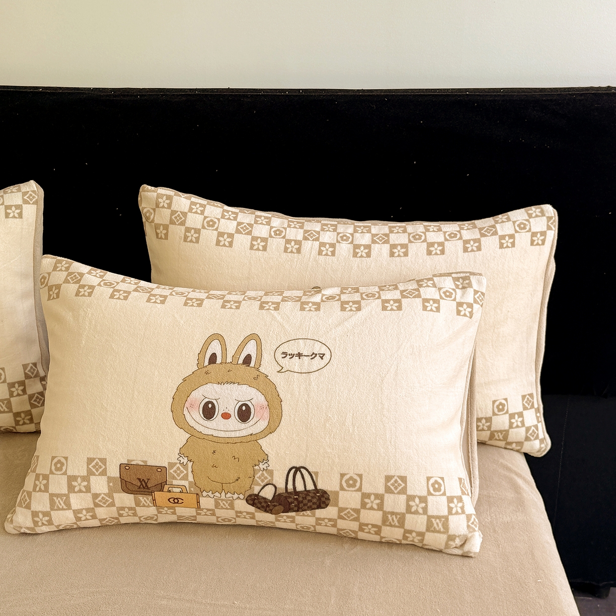 91家纺网 家纺一手货源 找家纺 摩卡（乐趣） 2025新款牛奶绒大版数码印花四件套（提供买家秀） 卡夫兔