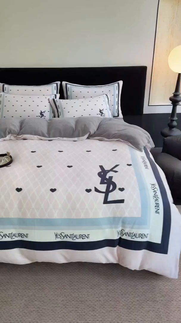 91家纺网 家纺一手货源 找家纺 摩卡（乐趣） 2025新款牛奶绒大版数码印花四件套（提供买家秀） 罗兰粉