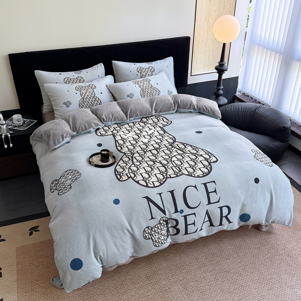 91家纺网 家纺一手货源 找家纺 摩卡（乐趣） 2025新款牛奶绒大版数码印花四件套（提供买家秀） 萌迪